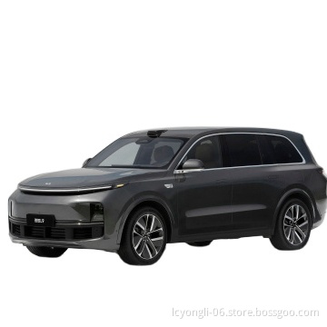 New energy electric vehicle Ideal L9 extended-range four-wheel drive 6-seater SUV